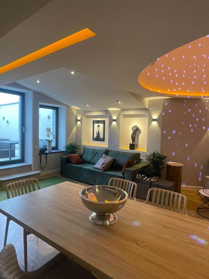 Apartments Deribasovskaya 12 - Ferienwohnung Odessa