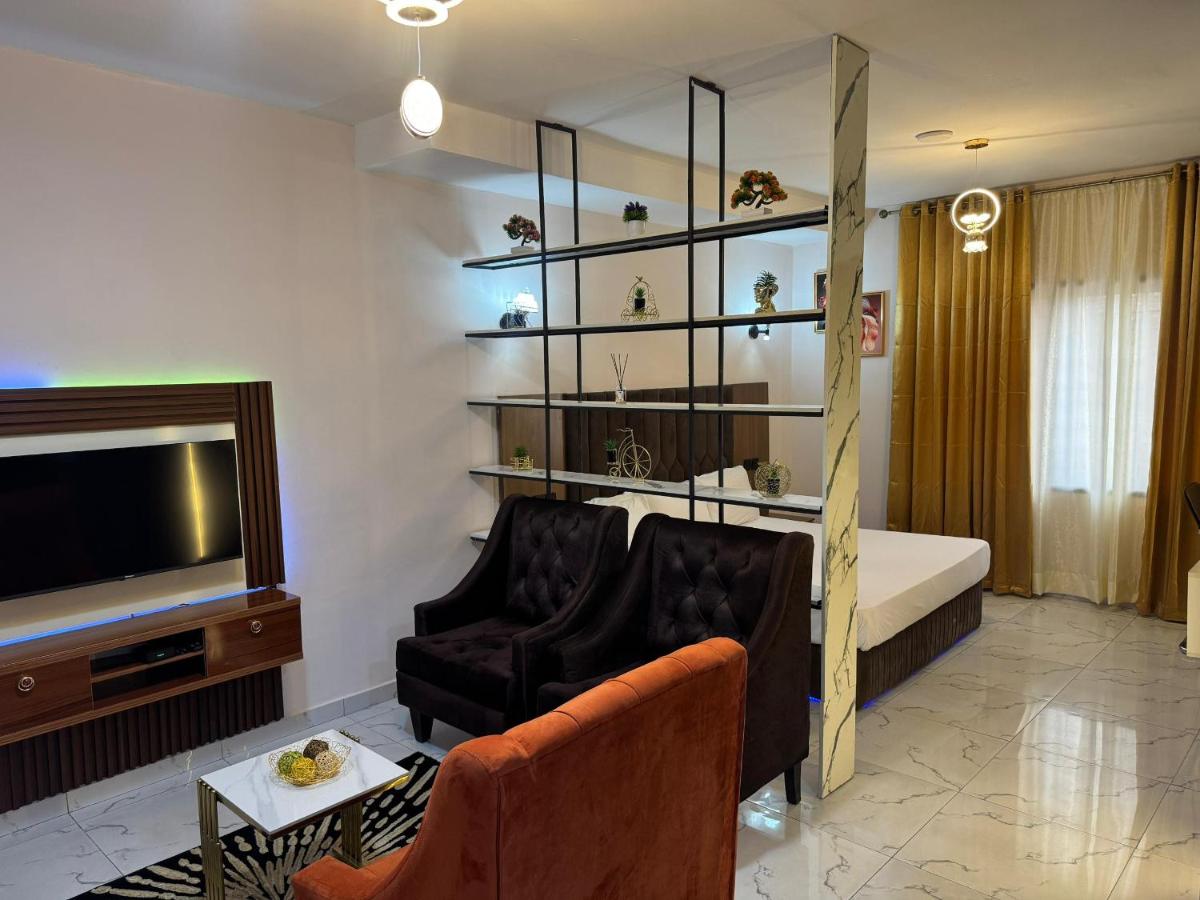 Spacious Studio Apartment in Portharcourt - B&B