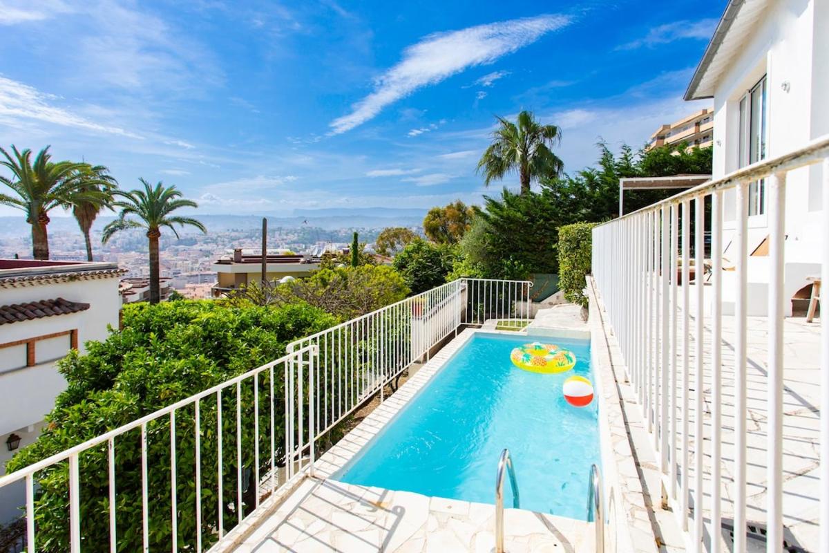 Nice Renting - NAVELLO - Live A Dream Sea View Luxury Mont Boron Pool - Bed and Breakfast Nice