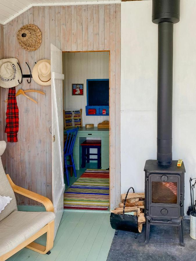 Traditional 60S Cabin By Langåsdammen Lake - B&B Levanger