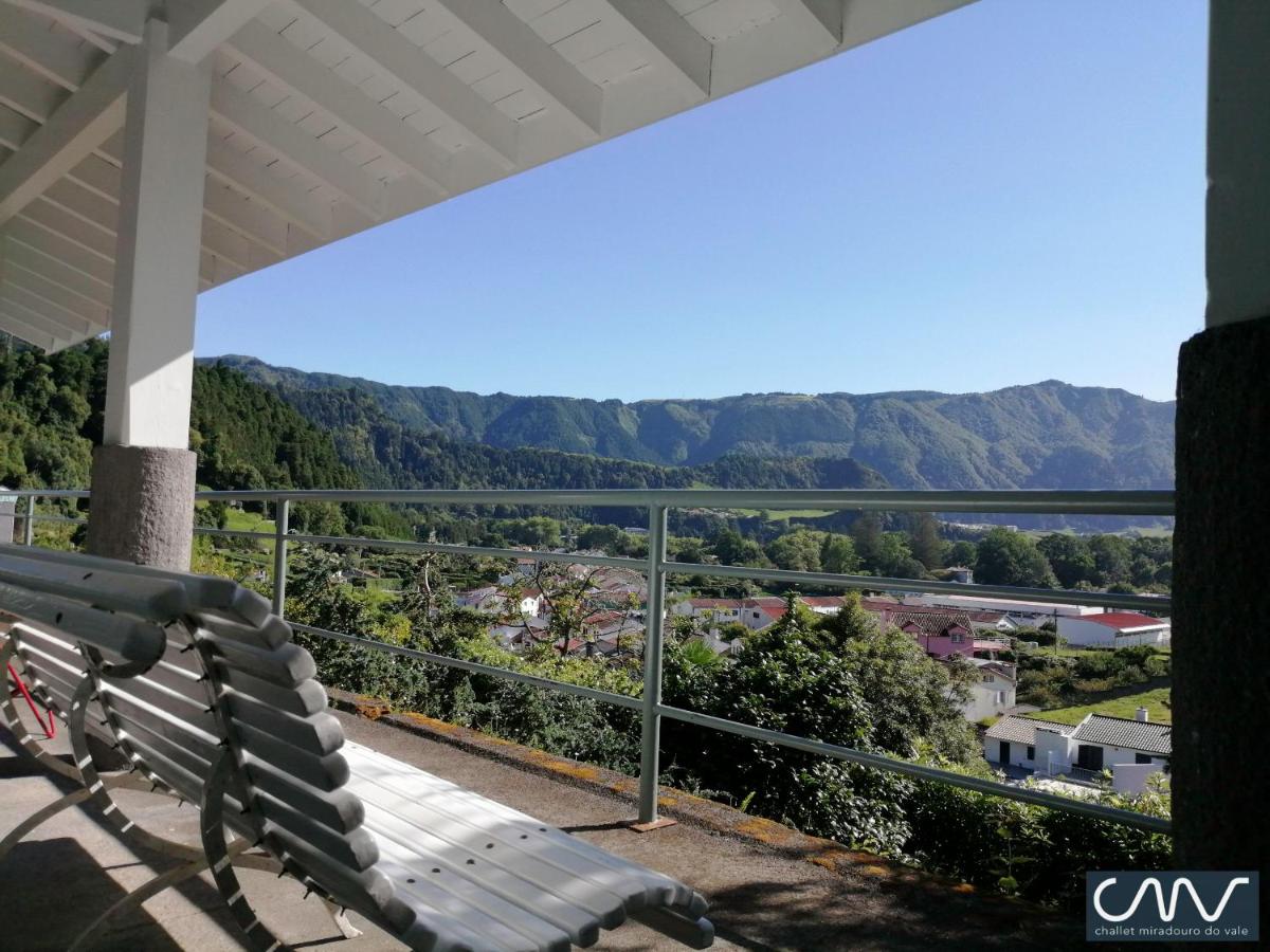 Challet Miradouro do Vale - Bed and Breakfast Furnas