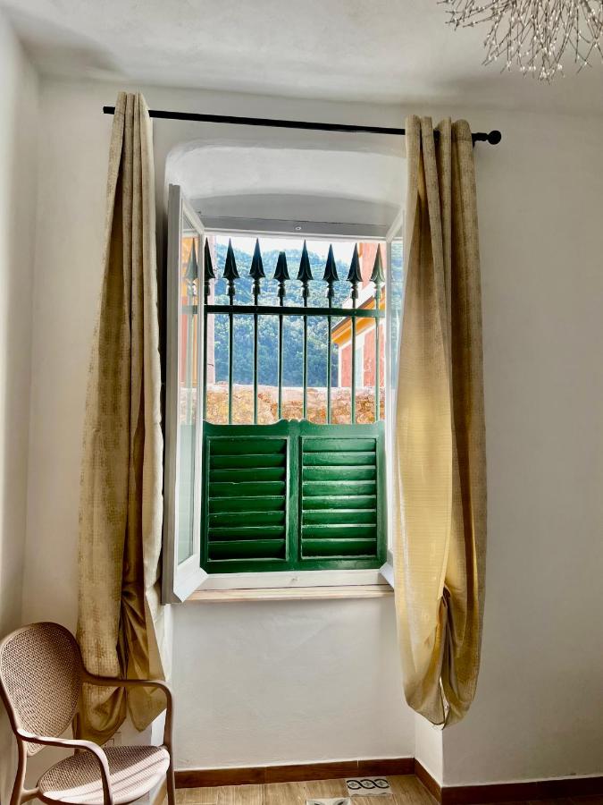 Camera in Villa - B&B Deiva Marina