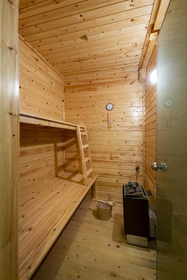 Stone Villa Retreat with Private Pool in Arachova - B&B Arájova