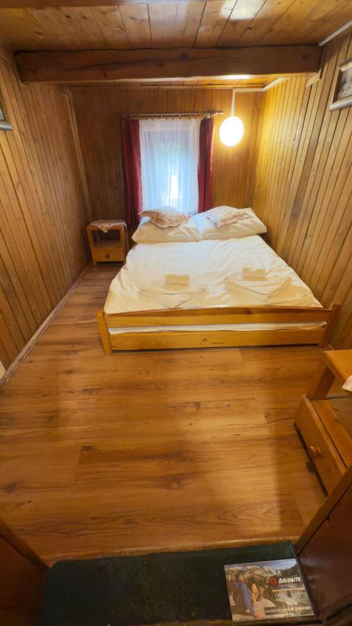 Chambre Double avec Salle de Bains Commune