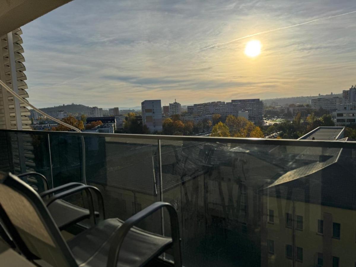 Delicate Apartament Palas Mall - Ferienwohnung Iaşi