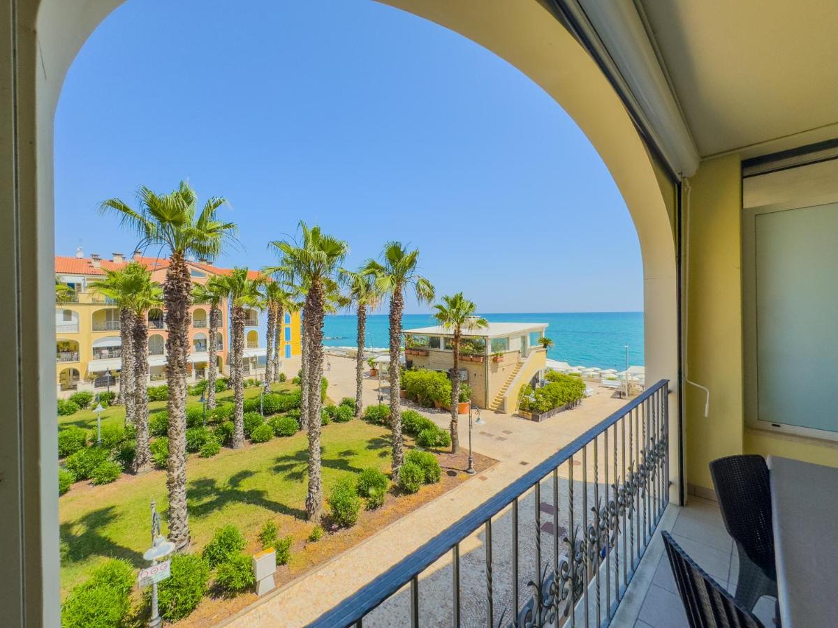 Fronte MARE - Incantevole Trilocale a Porto Recanati - B&B Porto Recanati
