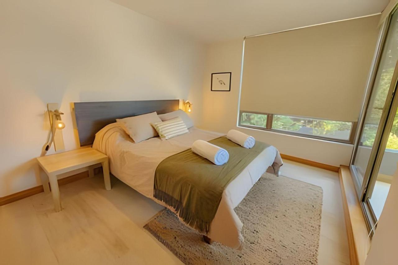 Three-Bedroom Deluxe Apartment