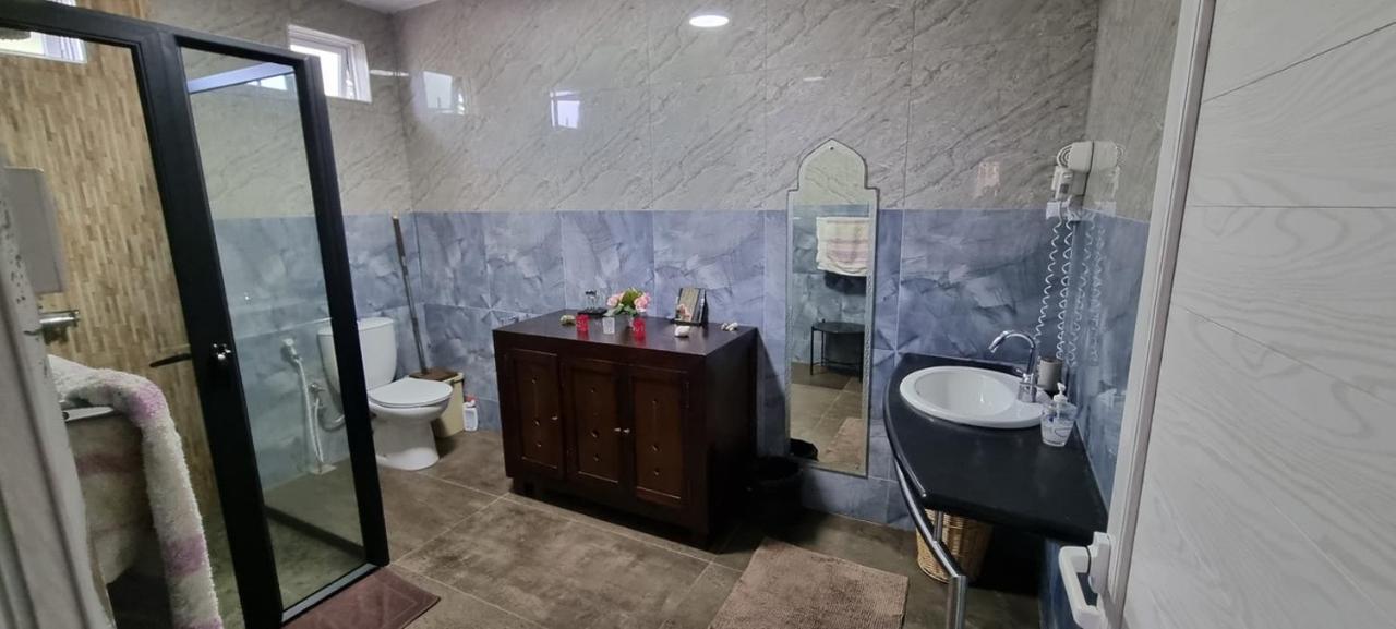 One-Bedroom Apartment with Terrace