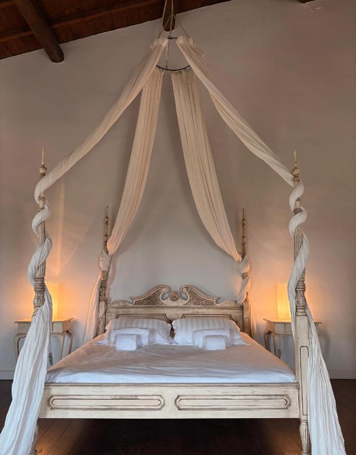 King Room with Mountain View