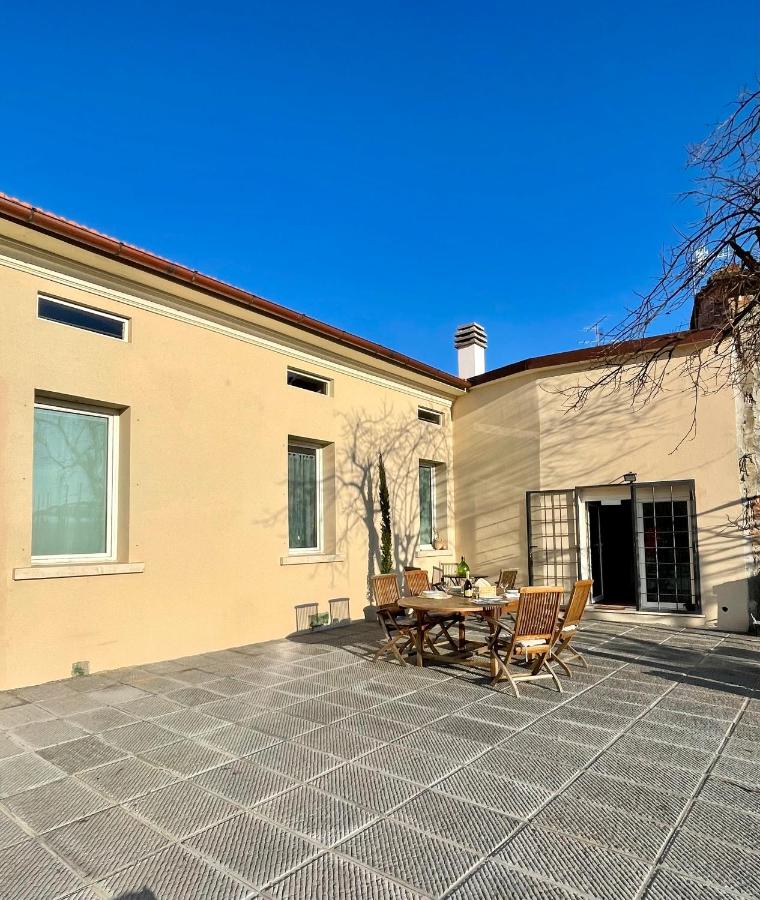 The Tuscany Rose - B&B Pistoia
