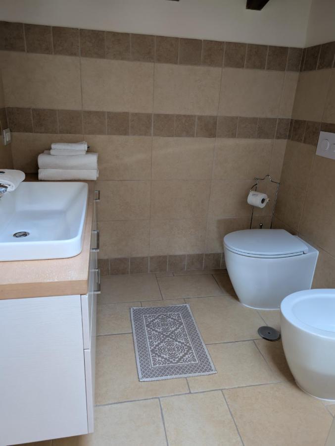 Chambre Double ou Lits Jumeaux avec Salle de Bains Privative Externe