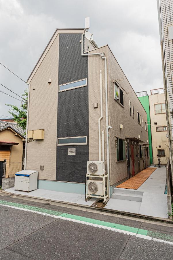8 min walk to JR Chuo Sobu Line Station Ground Floor Room 13 min to Tokyo Direct Train to Asakusa Shinjuku Ueno Akihabara 22sqm - B&B Tokyo