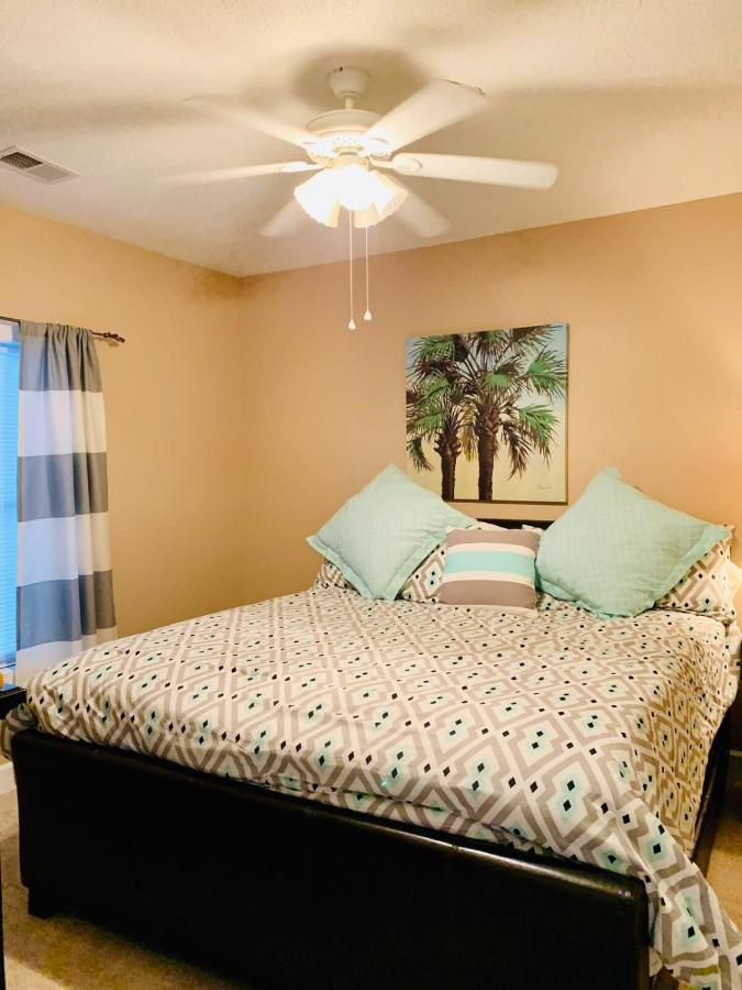 Simply beautiful 1 floor condo in the center of MB - Chambres d'hôtes Myrtle Beach