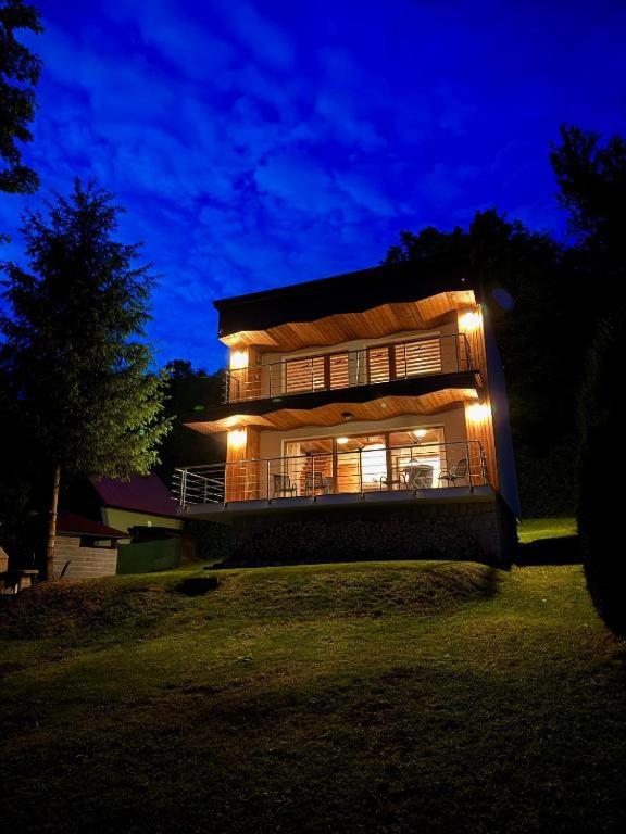 VILLA Ružiná - B&B