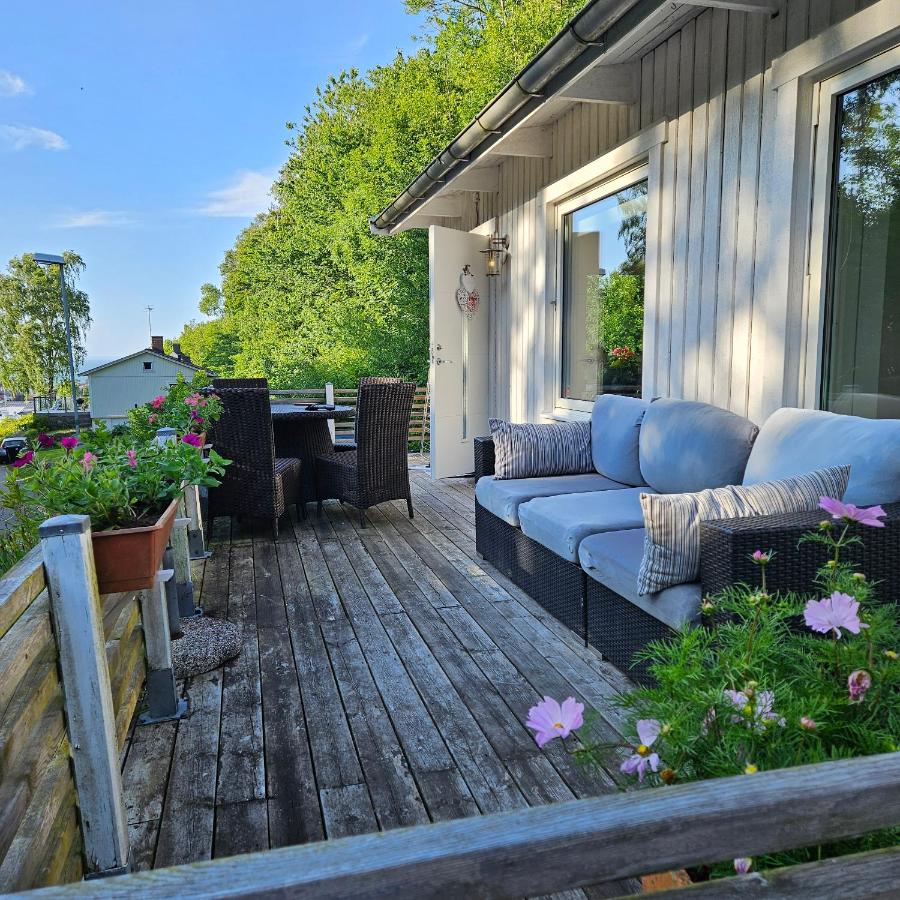 Charming 2-Bedroom Cabin in Båstad - B&B Båstad