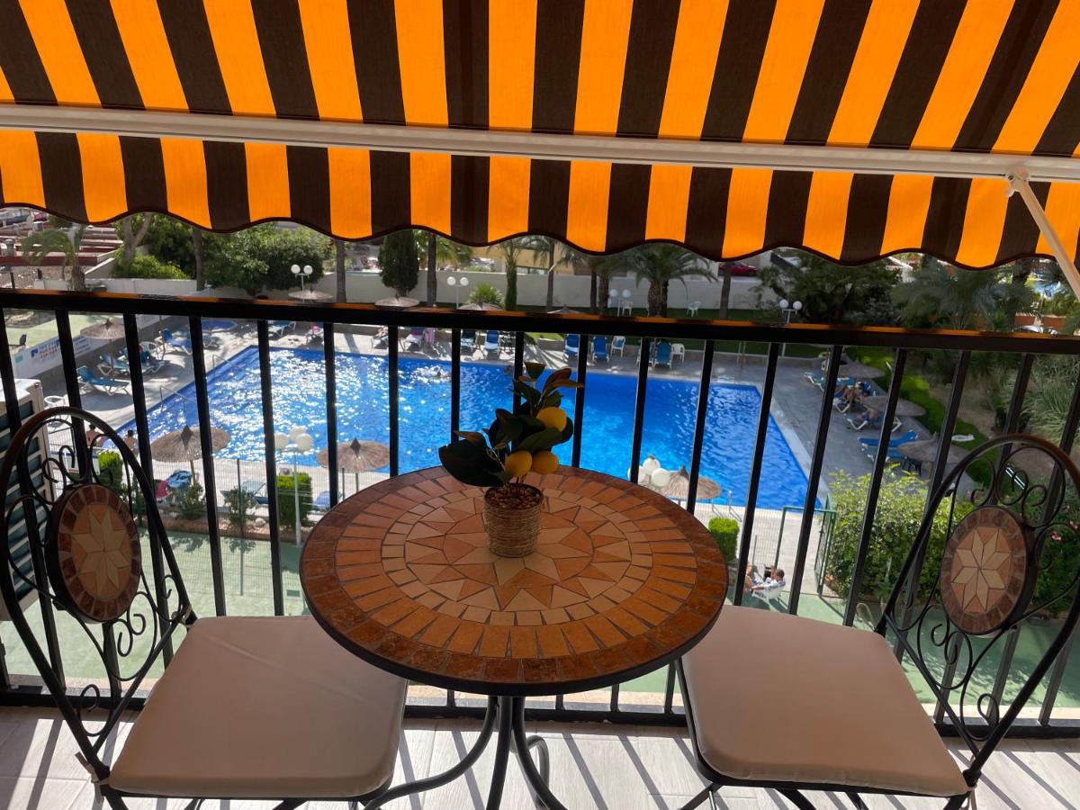 BERMUDAS - TURIS Suites - B&B Benidorm