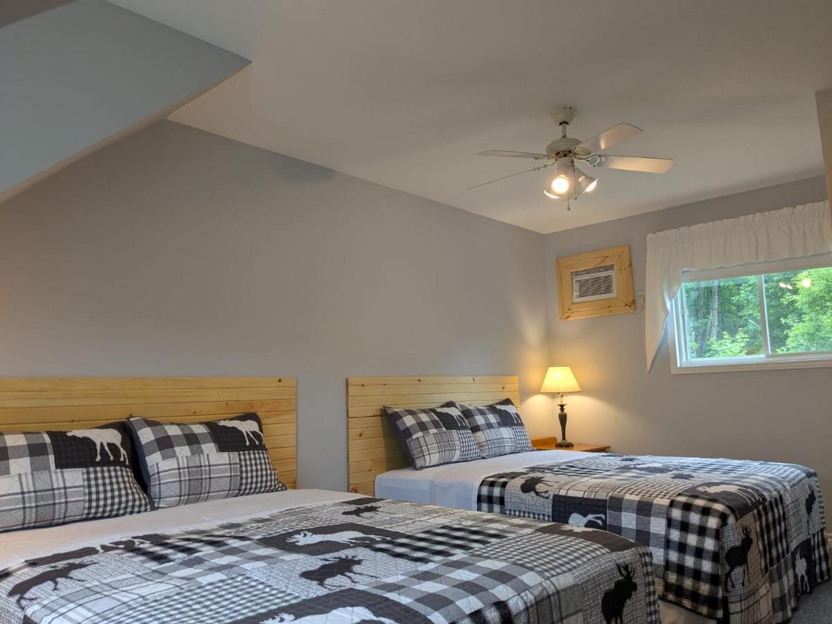 Two-Bedroom Deluxe Apartment