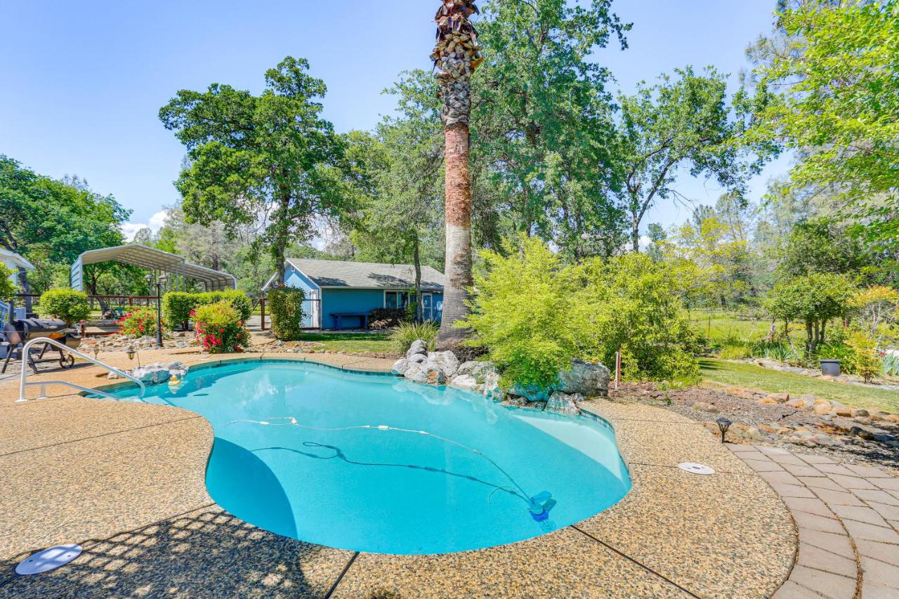 10 Mi to Redding Serene Escape with Spacious Yard! - B&B Anderson