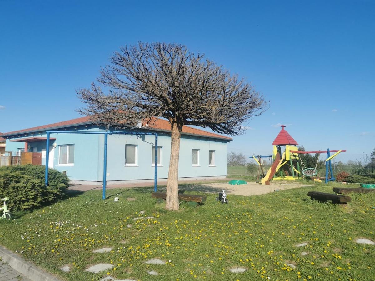 Apartmán Pipi Holiday Village 8A - B&B Boldog