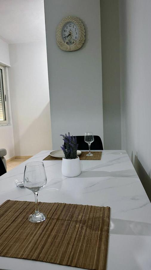 Leo apartaments with sea view - B&B Durrës