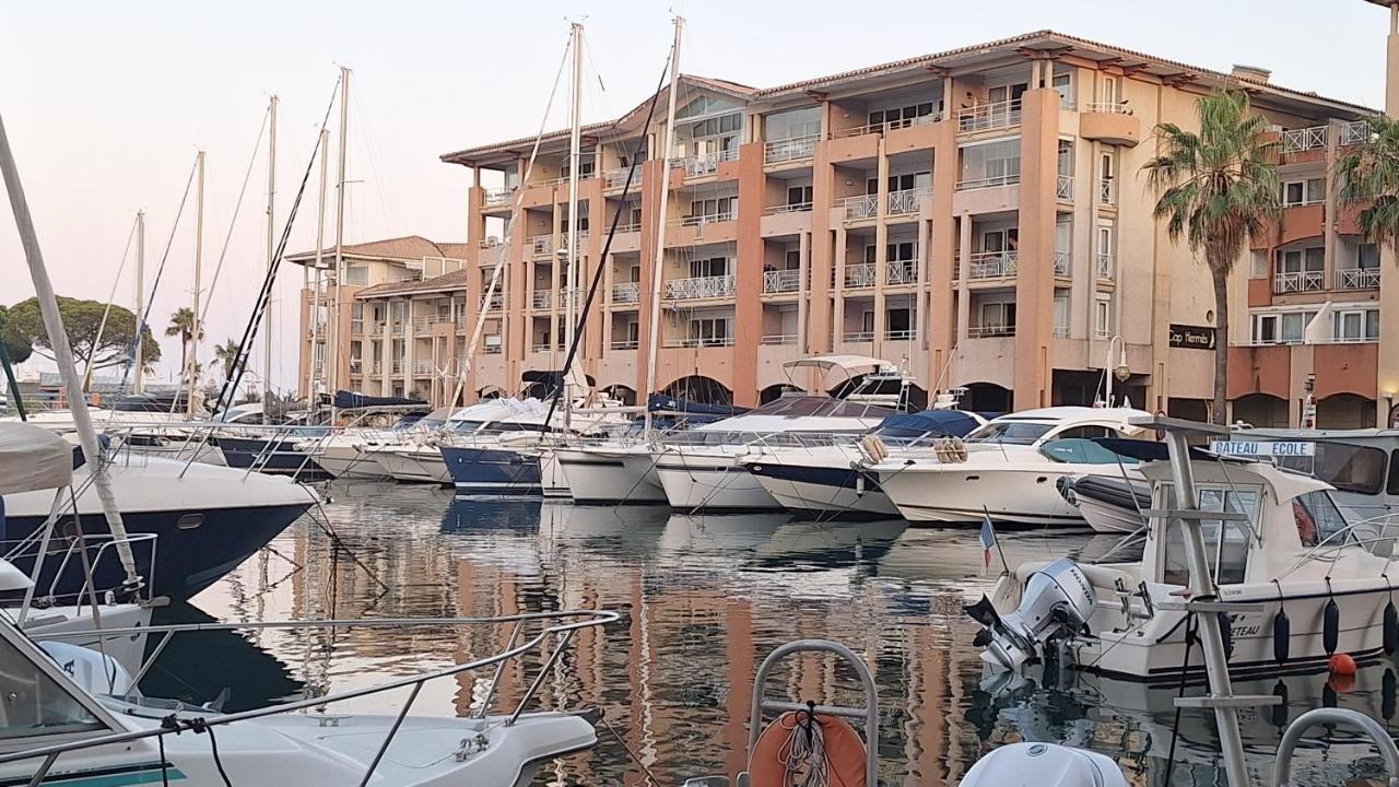 Boutique Apartment Hirondelle Port Frejus - B&B Fréjus
