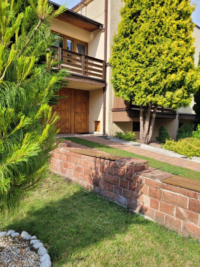 Willa Cynamon Garden - Ferienwohnung Busko-Zdrój