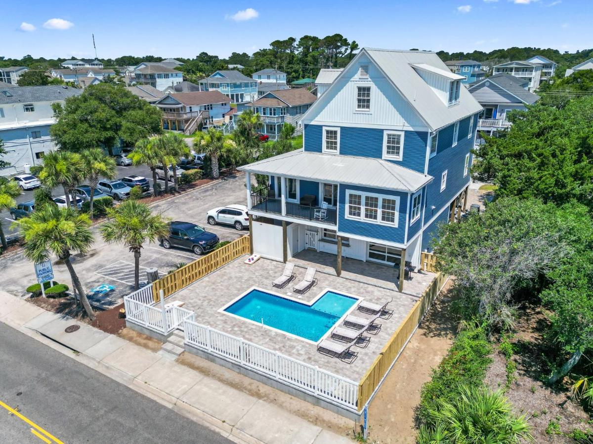 Epic 7BR Getaway: Pool, Game Room, Put-put, Beach - B&B Myrtle Beach