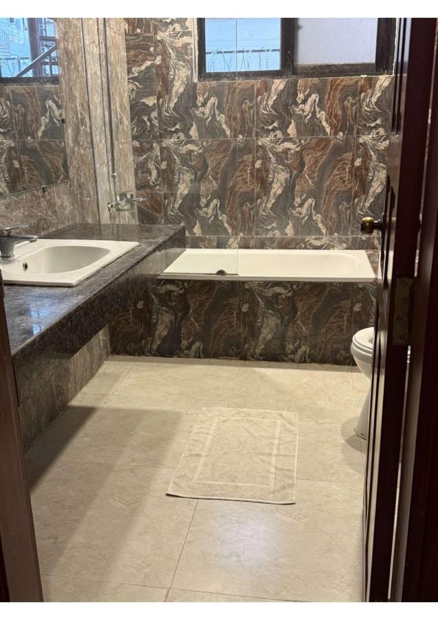 Maskan Guest House - B&B Islamabad