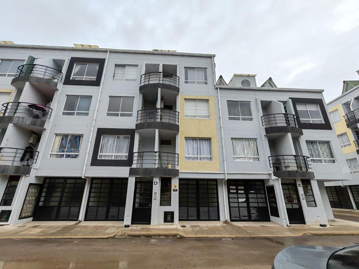 Acogedor Aparta-estudio Junto a la UPTC - B&B