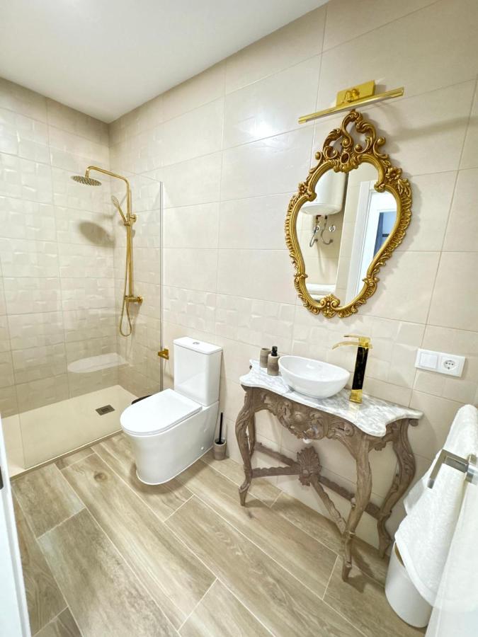 Entrecallejones - B&B Carmona