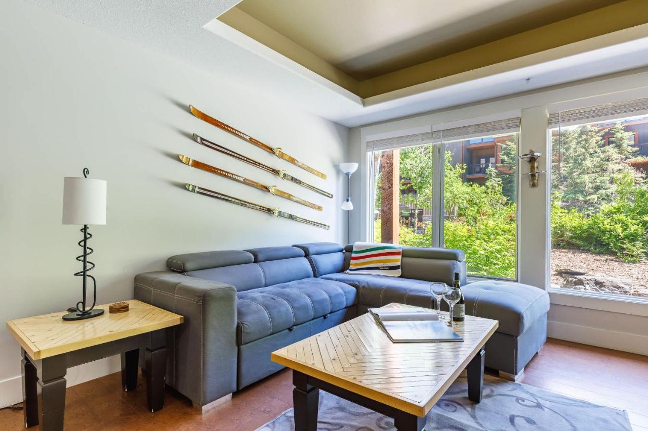 Pooches Paradise - Pet Friendly Hot Tub & Pool - B&B Canmore