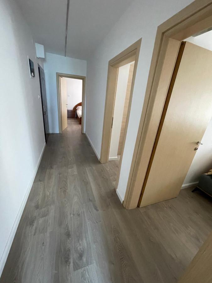 Mateos Apartment - B&B Himarë