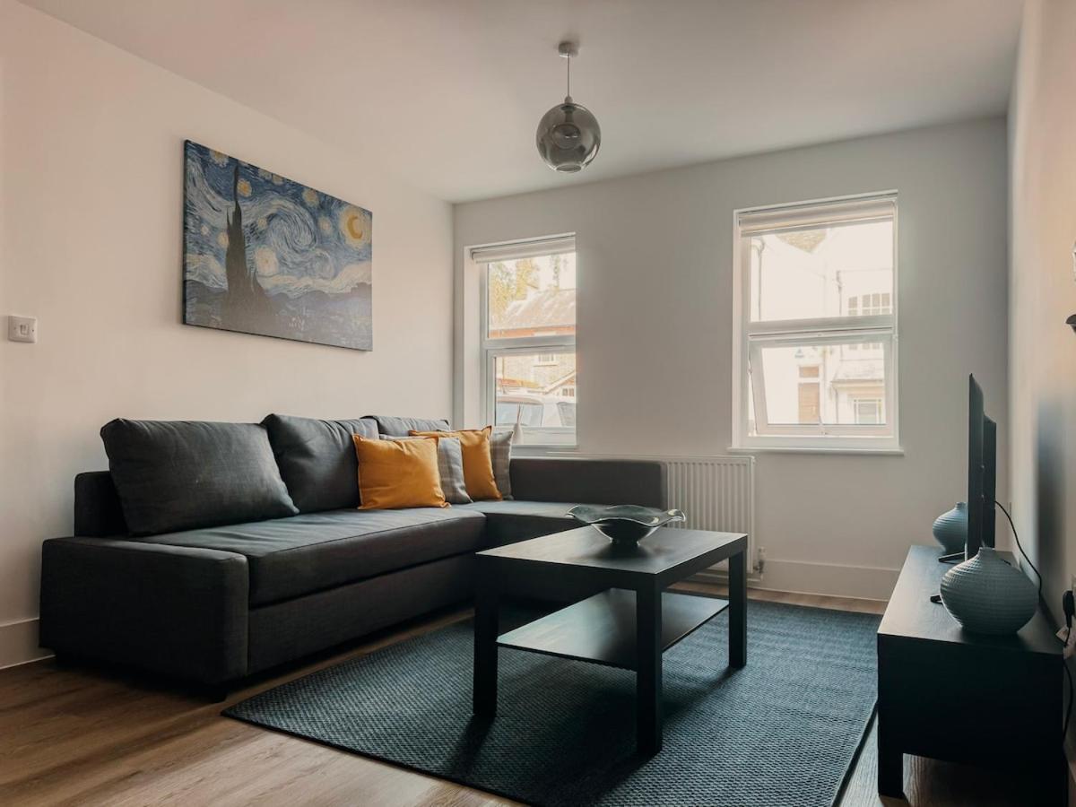 Modern Stay - Walk to Everything 2 - B&B Ipswich