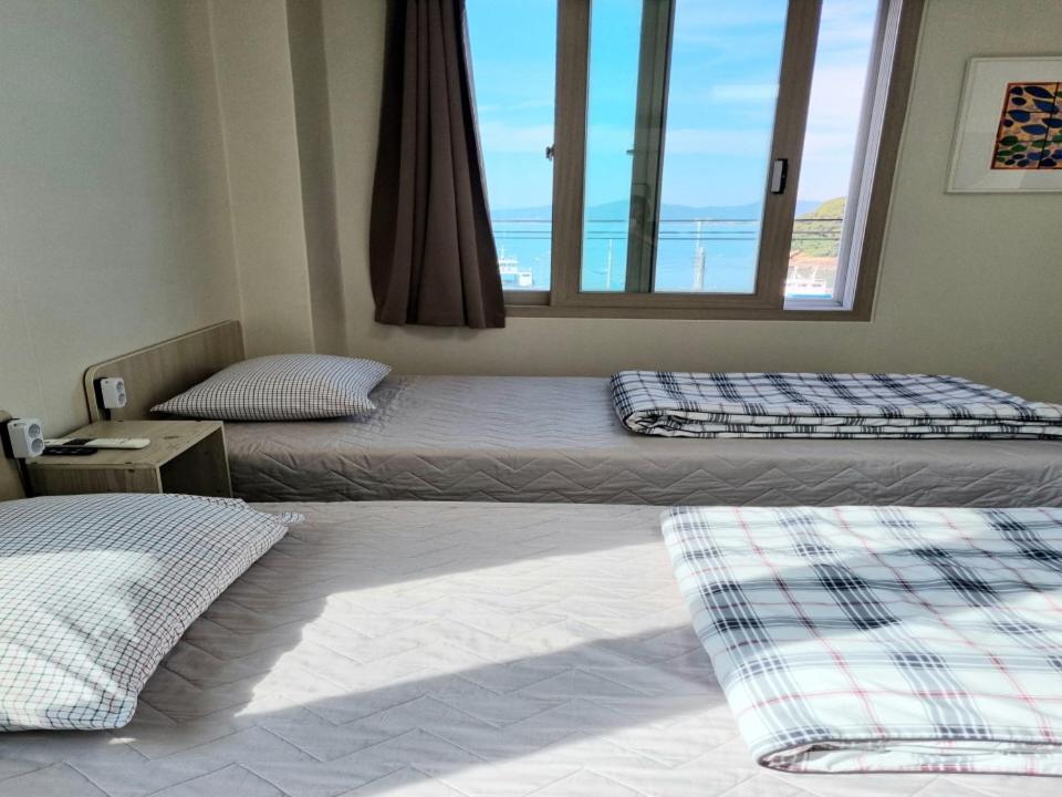 Habitación Doble con baño privado - 2 camas