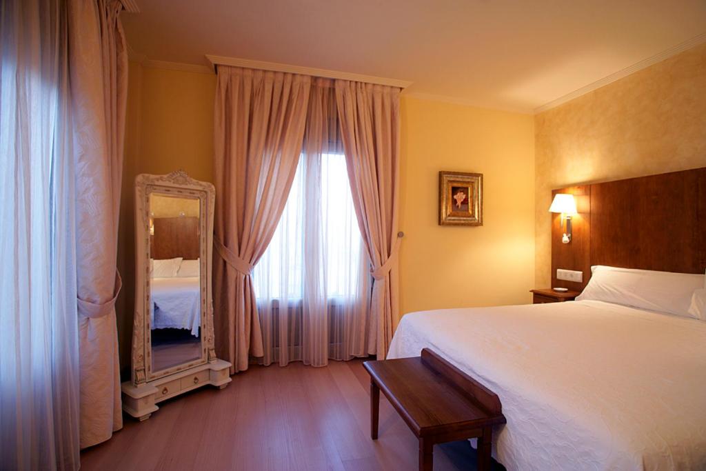 B&B Larraga - Hotel Villa de Larraga - Bed and Breakfast Larraga