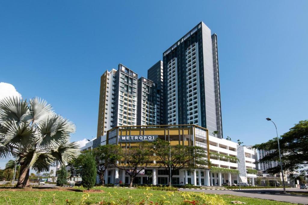 BM大山脚 Bandar Perda Metropol Service Apartment 3-minute To KPJ Hospital - B&B Bukit Mertajam