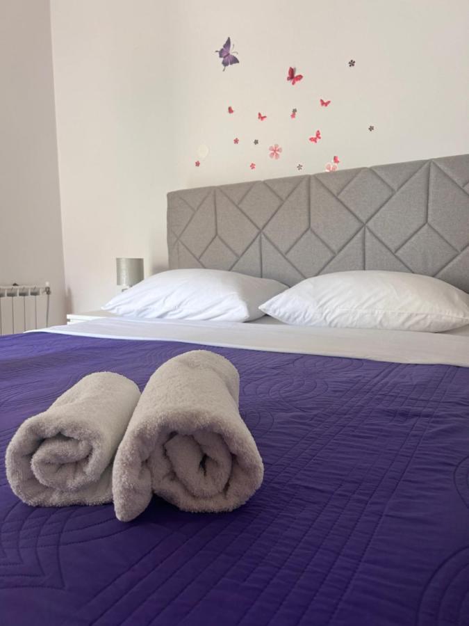 Classic One-Bedroom Apartment with King Bed