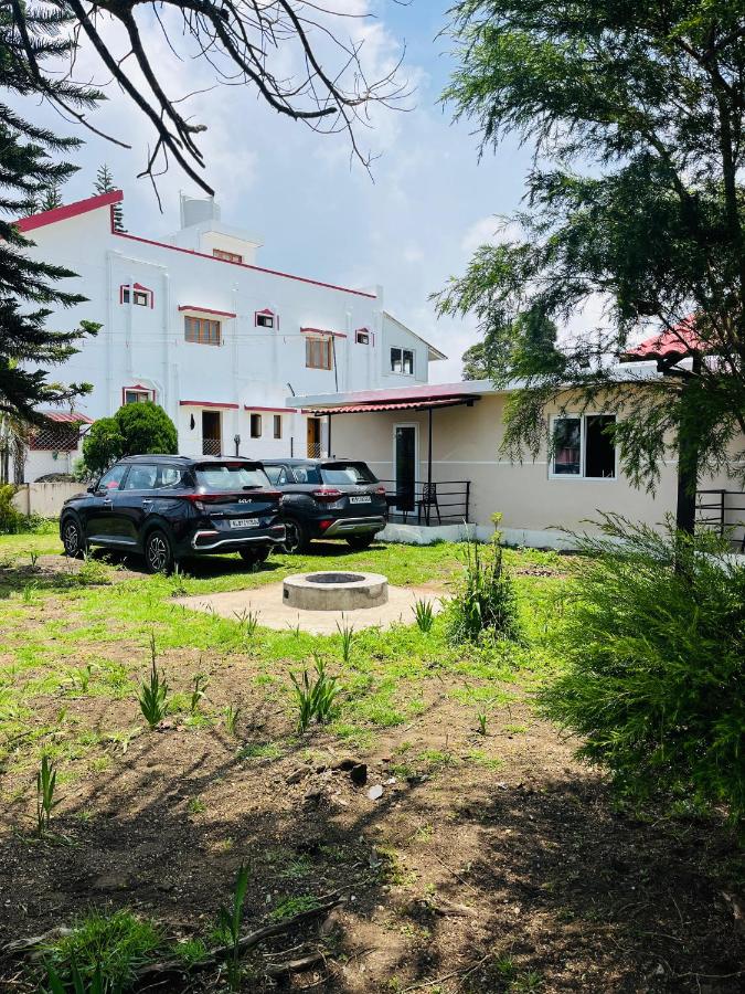 Costa Green Garden- Luxury 4 bedroom bungalow with mind blowing mountain view - B&B