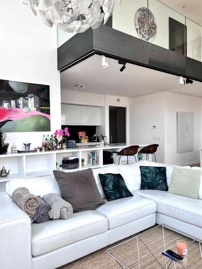Suite Penthouse 220 m2 with Stunning View over Brussels - Bed and Breakfast Brussel