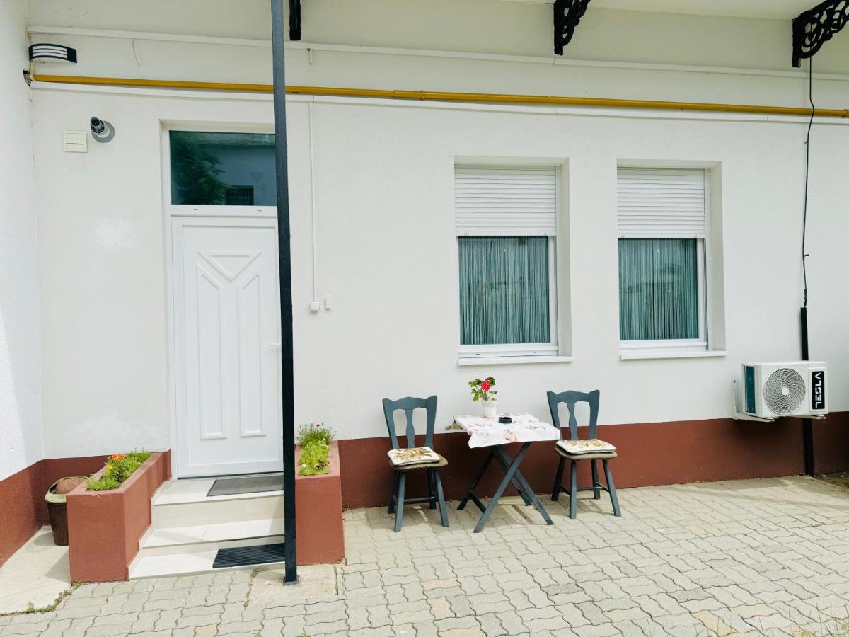 DowntownKate - B&B
