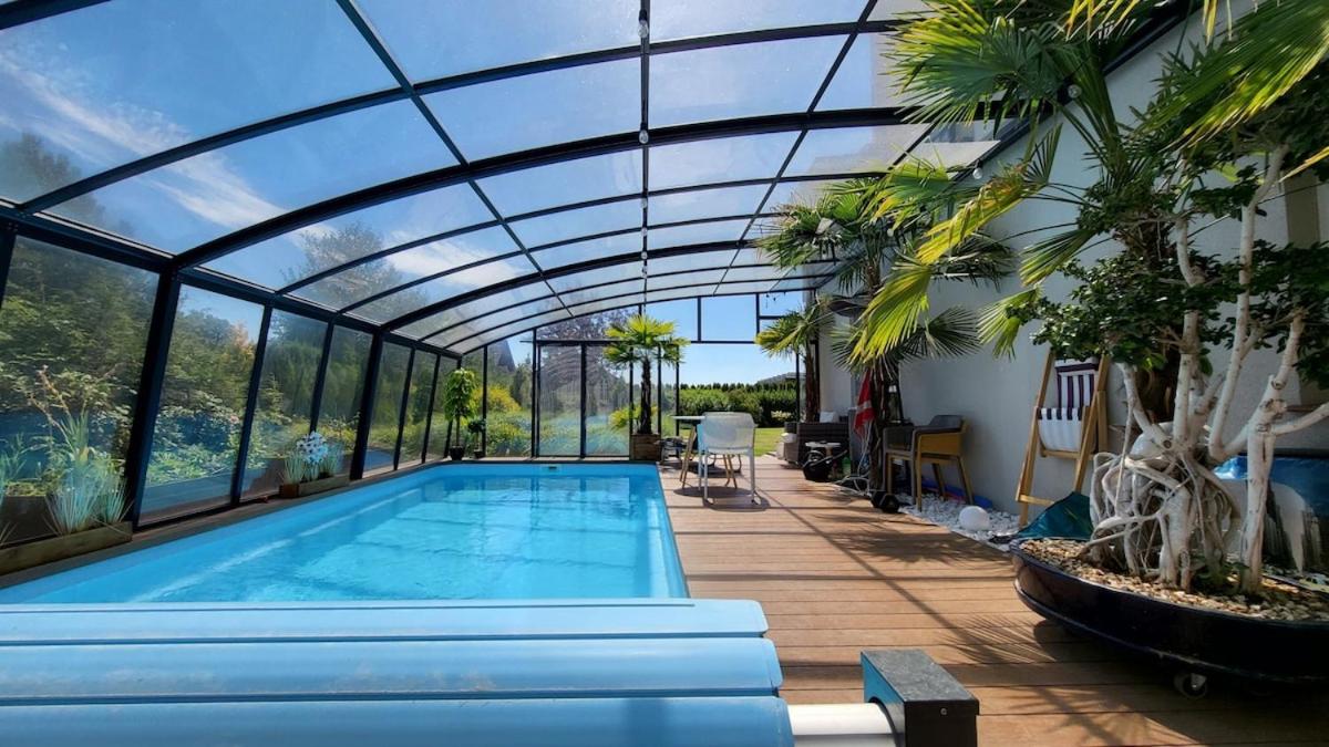Strefa ZEN z Jacuzzi i Basenem - B&B Żerniki Wrocławskie