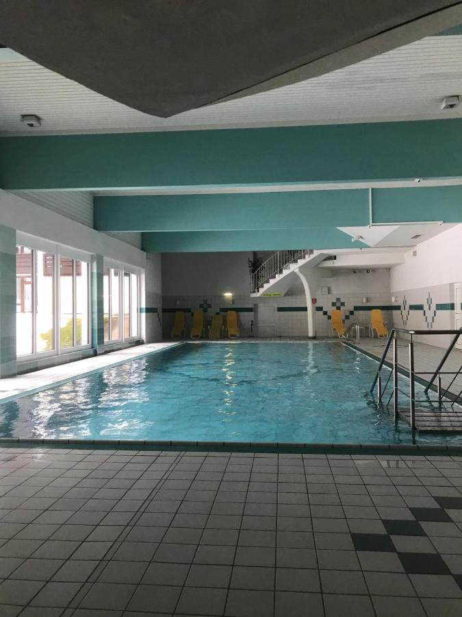 Chalet-Stil mit Pool und Bergblick - Ferienwohnung St. Martin b. Lofer