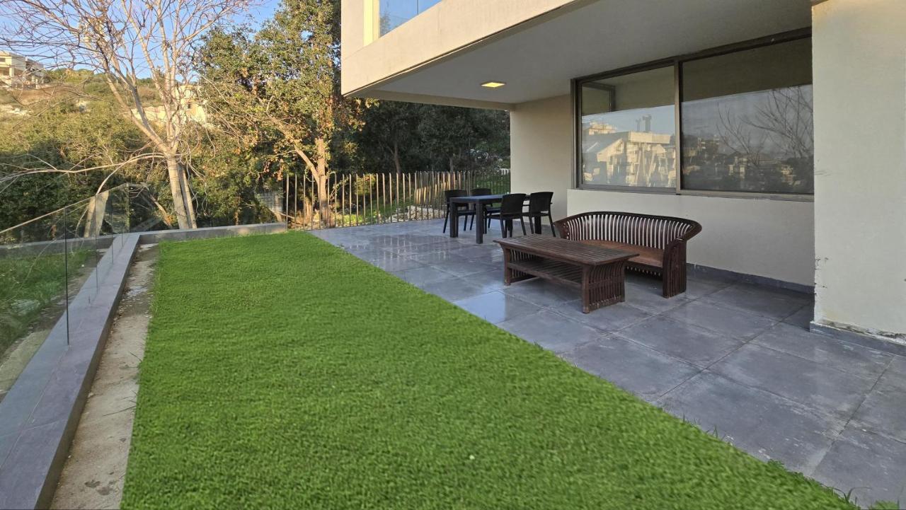 Tabarja Hills apartment - Ferienwohnung Aïn es Sghaïri