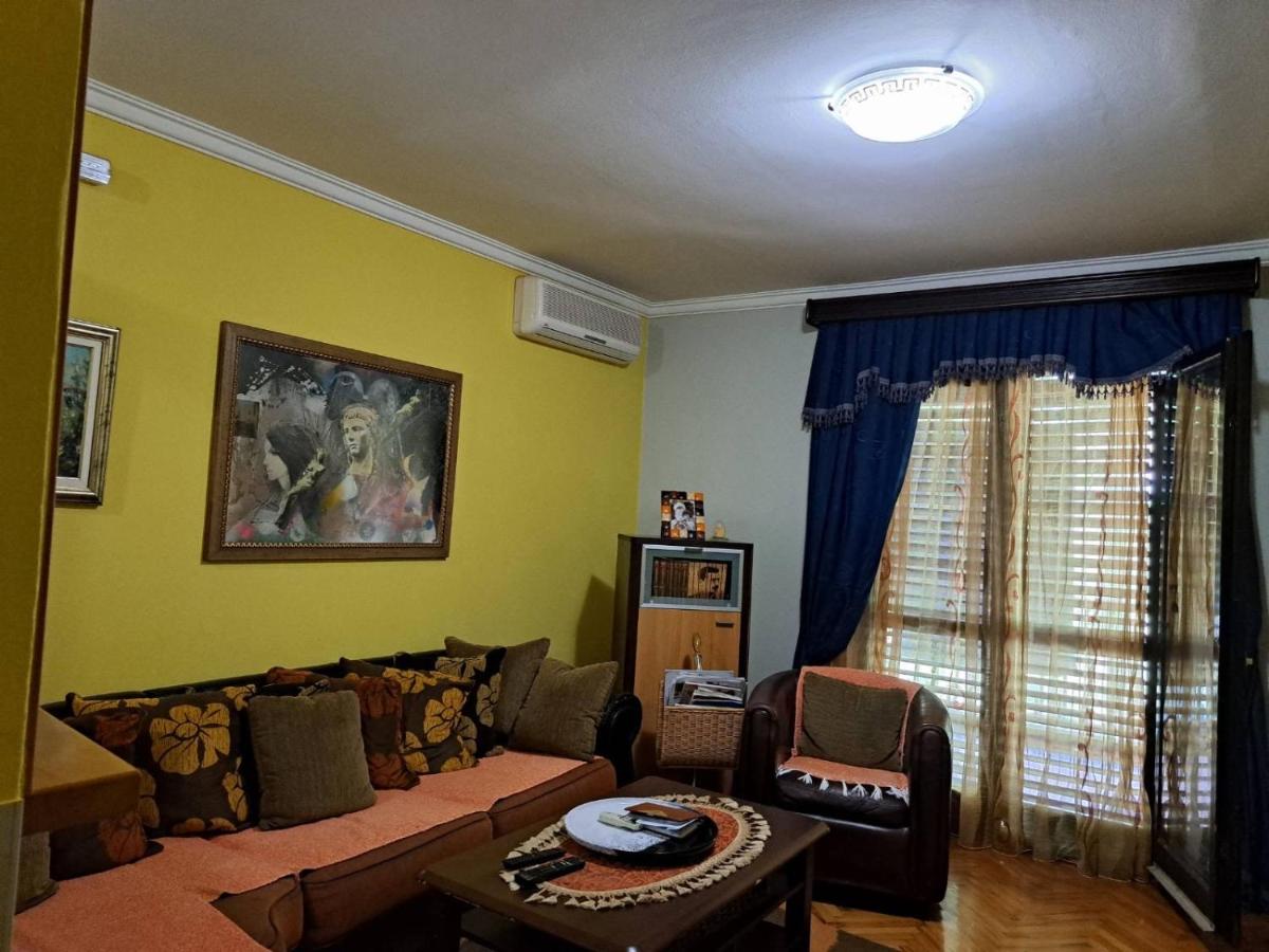 Holiday 2 - Bed and Breakfast Kotor