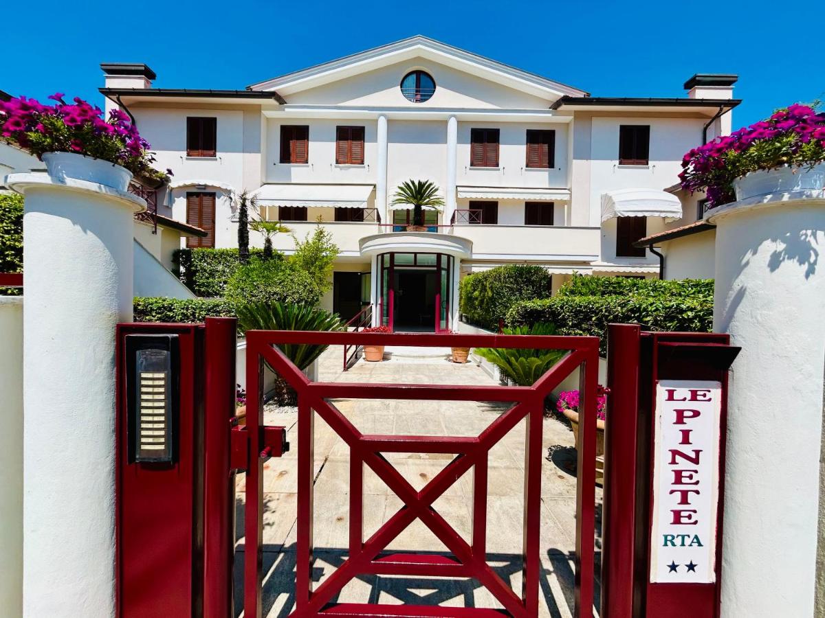 Residence le Pinete RTA - B&B