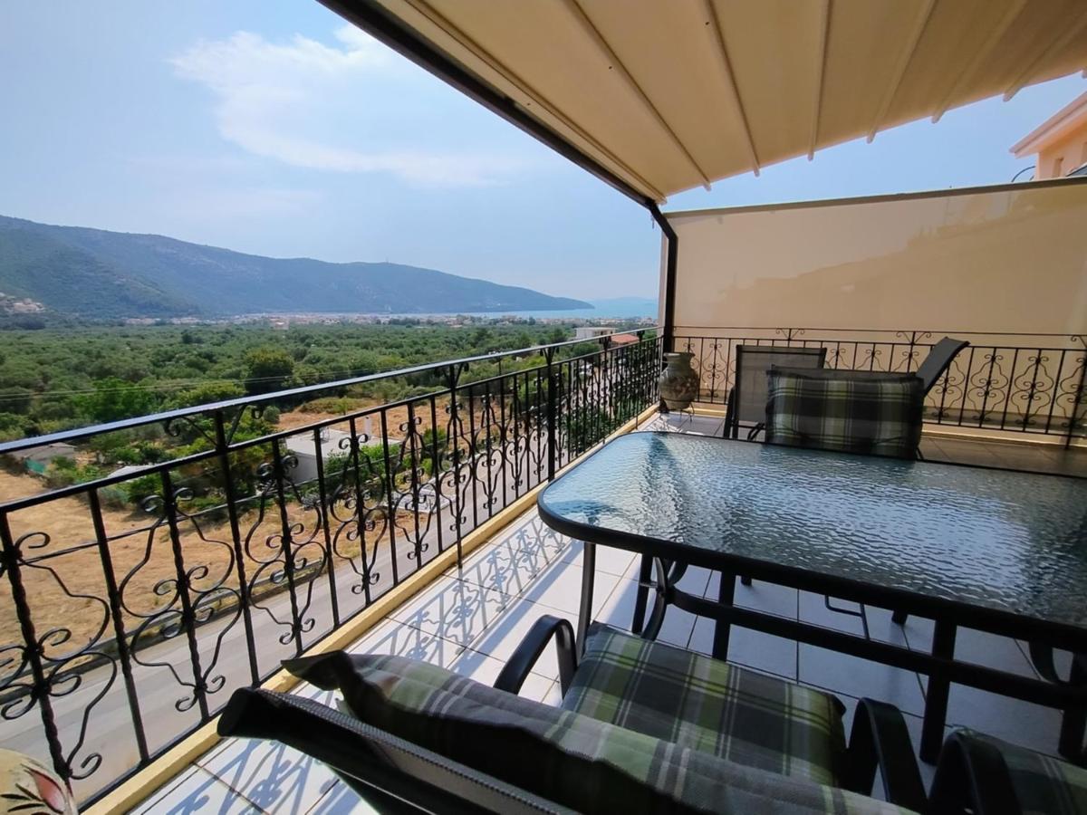 One-Bedroom Apartment with Balcony and Sea View