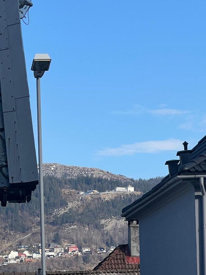 Kozy apartment near Bergen city center with free parking and Wifi - B&B