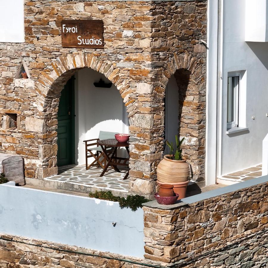Fyroi Studio - Chambres d'hôtes Loutrá