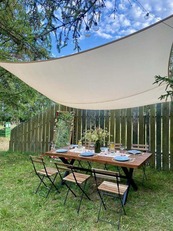 Jaskółkowo Glamping - B&B
