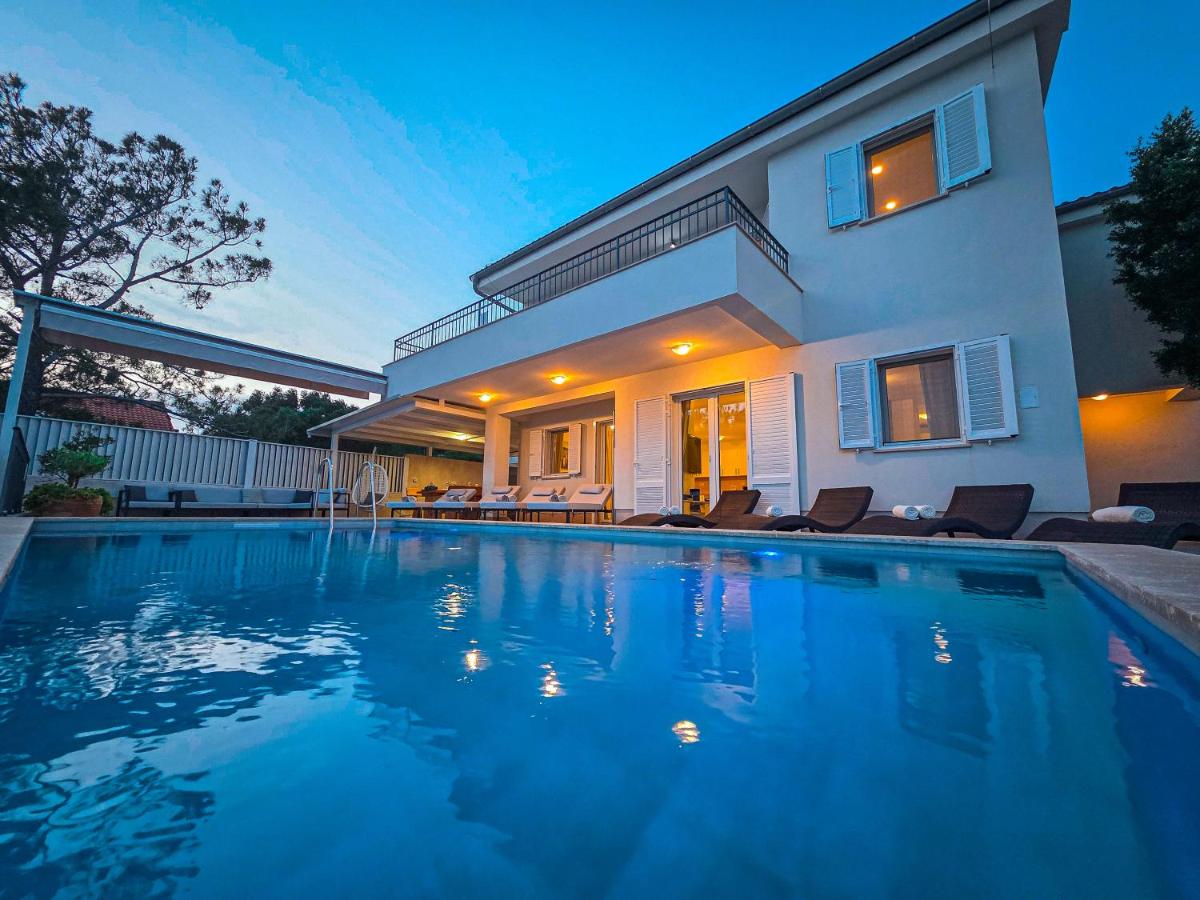Villa St. Martin-Reef - Bed and Breakfast Martinšćica